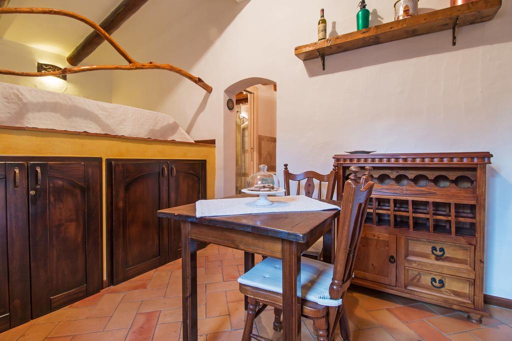 Casa Vacanze San Pantaleoヴィラ エクステリア 写真
