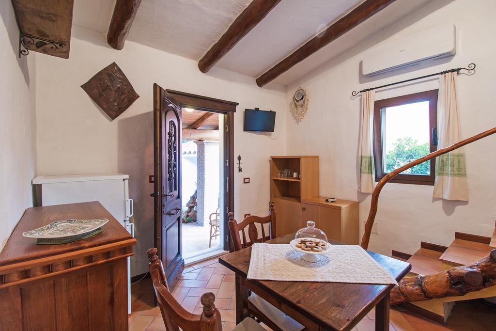 Casa Vacanze San Pantaleoヴィラ エクステリア 写真